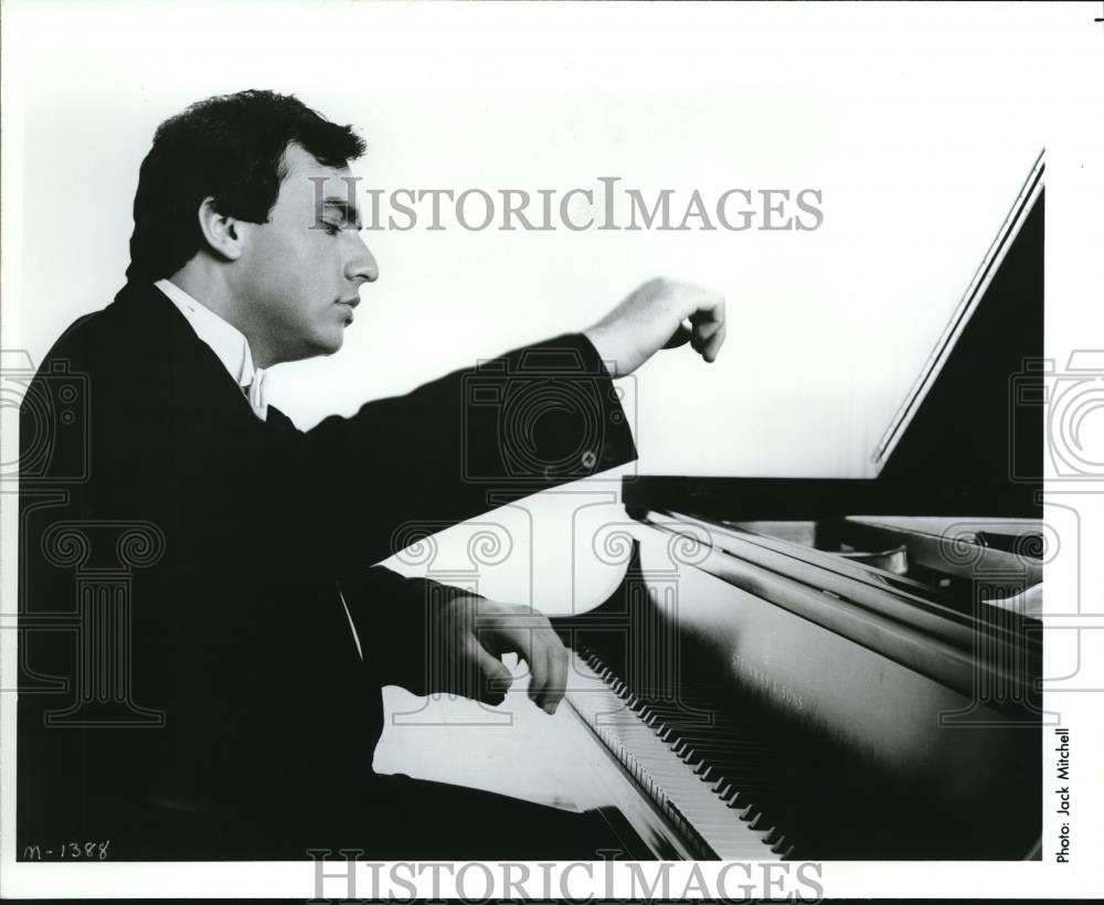 1991 Press Photo Yefim Bronfman Concert Pianist - cvp00723 - Historic Images