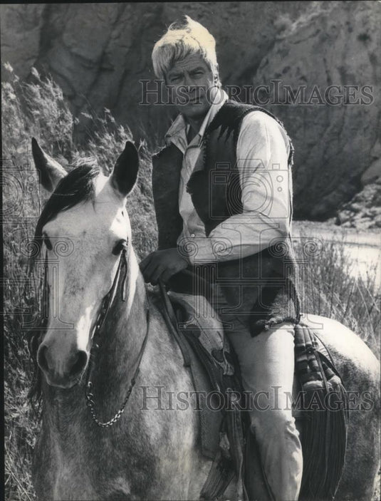 1970 Press Photo Peter Graves in a scene from The Five Man Army movie film - Historic Images