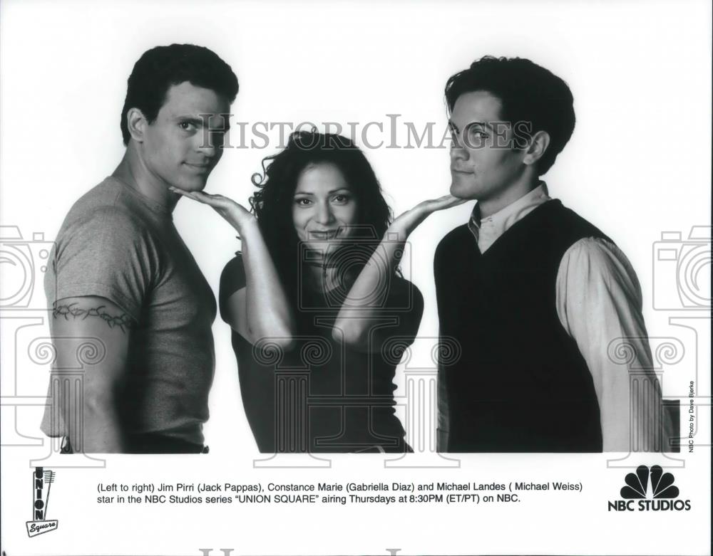 1997 Press Photo Jack Pappas, Gabriella Diaz &amp; MIchael Landes in Union Square - Historic Images