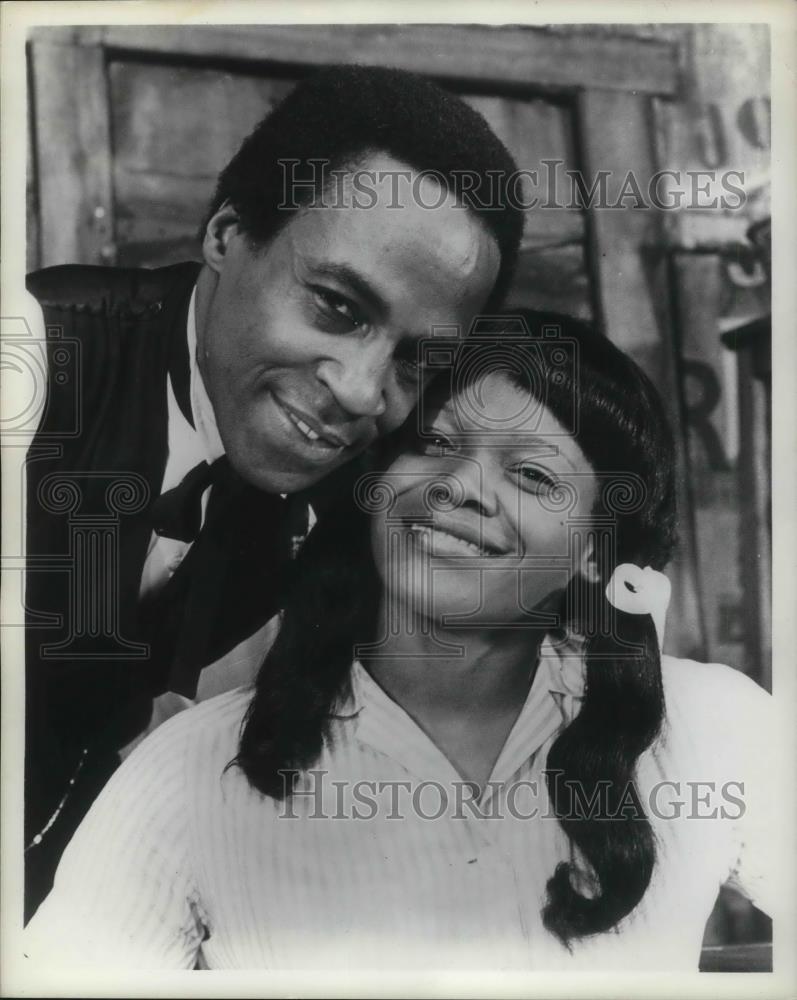 1972 Press Photo Robert Guillaume with Patii Jo in Purlie - cvp17726 - Historic Images