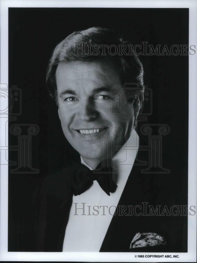 1985 Press Photo Robert Wagner in Lime Street - 422 - cvp19812 - Historic Images