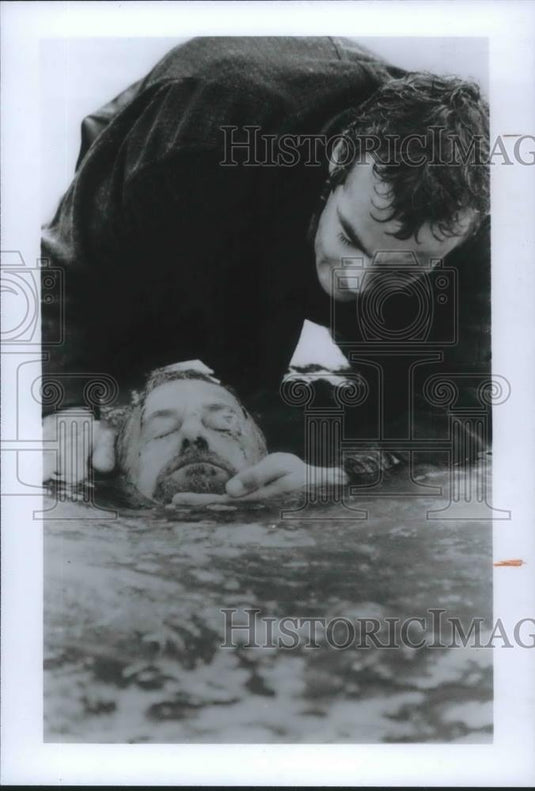 1997 Press Photo Johm Hannah and Bernard Hill in Madagascar Skin - cvp09521 - Historic Images