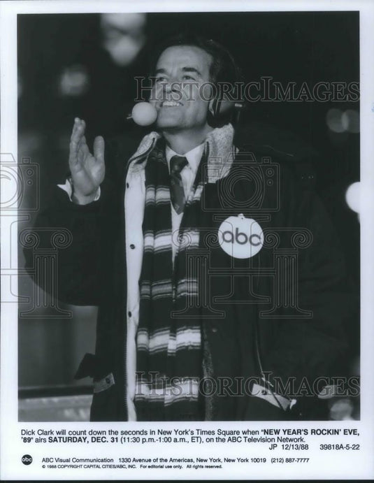 1988 Press Photo Dick Clark hosts New Year's Rockin Eve 89 - cvp02720 - Historic Images