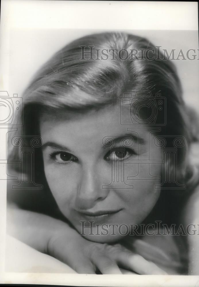 Press Photo Barbara Bel Gedde - cvp04659 - Historic Images