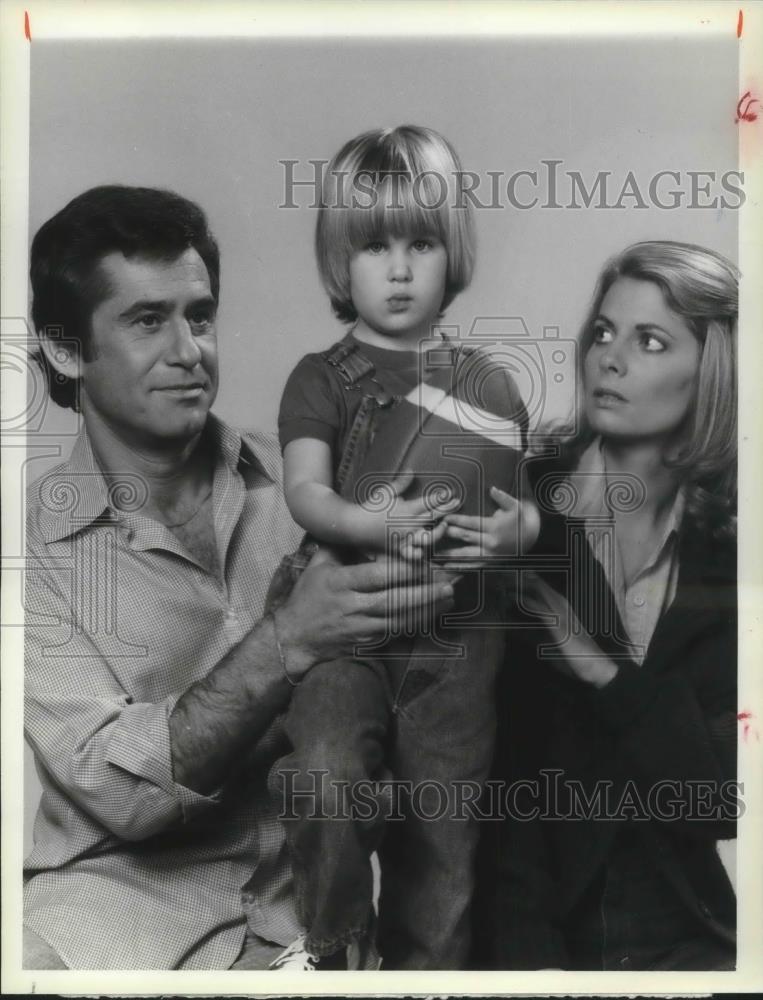 1974 Press Photo Kathryn Harrold, Michael Adams, James Farentino in Son-Rise - Historic Images