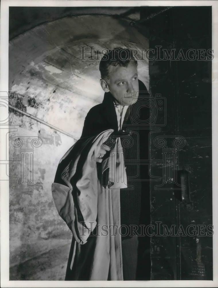1957 Press Photo Art Carney in The Fabulous Irishman - cvp07791 - Historic Images