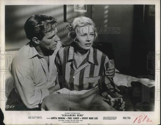 1958 Press Photo Anita Eckberg & Phil Carey in Screaming Mimi - cvp06534 - Historic Images