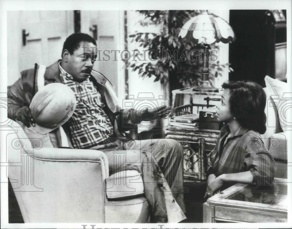 1985 Press Photo Flip Wilson and Gladys Knight in Charlie &amp; Company - cvp08913 - Historic Images