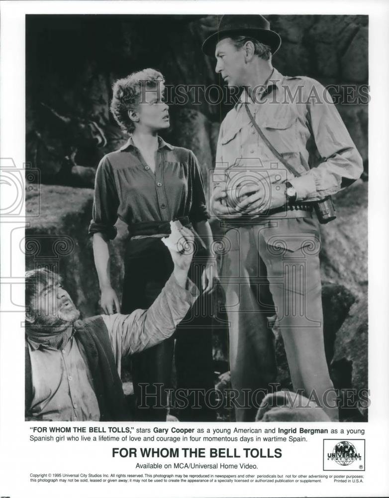 1995 Press Photo Ingrid Bergman and Gary Cooper in For Whom the Bell Tolls - Historic Images