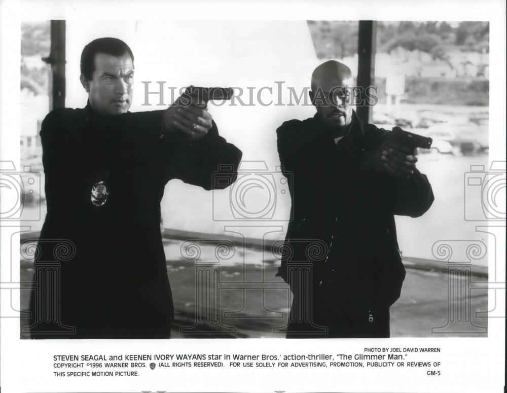 1997 Press Photo Steven Seagal &amp; Keenen Ivory Wayans in The Glimmer Man - Historic Images