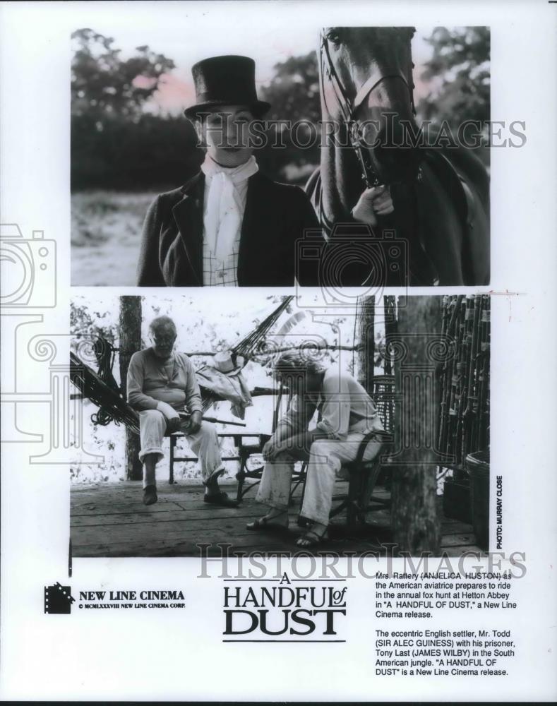1988 Press Photo Anjelica Huston Sir Alec Guiness James Wilby A Handful of Dust - Historic Images