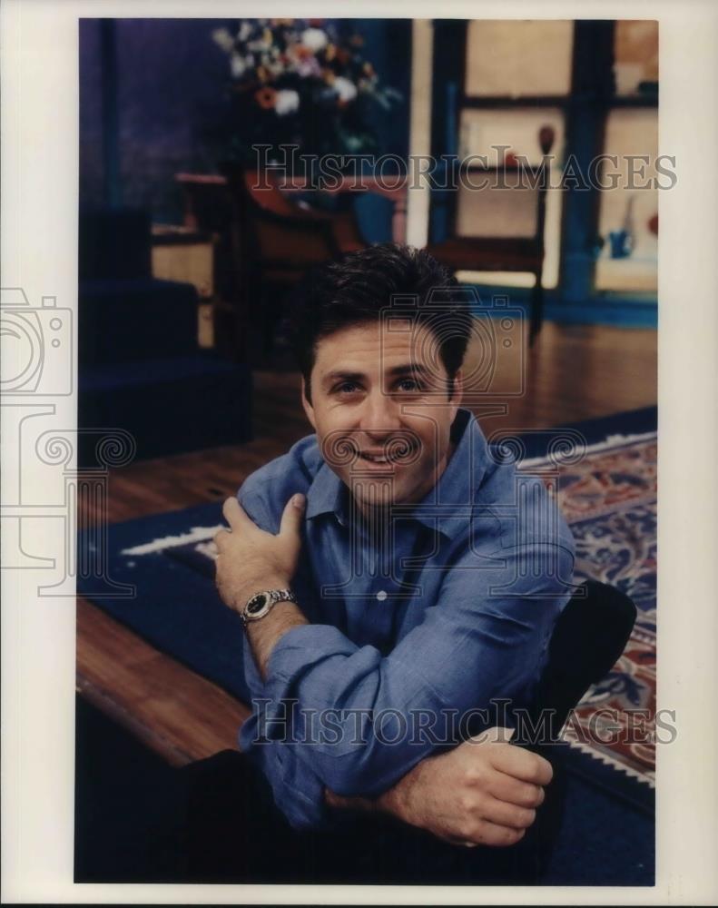 1995 Press Photo Mark Walberg daytime talk show host - cvp19488 - Historic Images