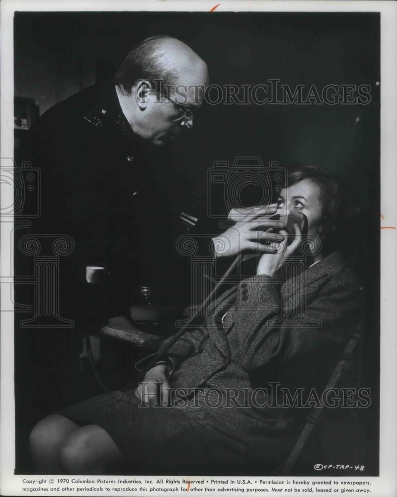 1970 Press Photo Richard Attenborough &amp; Muriel Eady in 10 Rillington Place - Historic Images