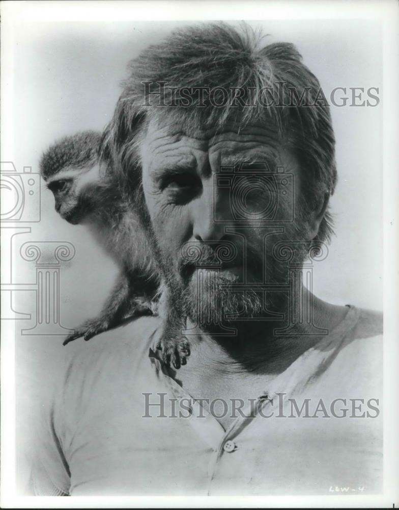 1973 Press Photo Kirk Douglas in The Light at the Edge of the World - cvp03790 - Historic Images