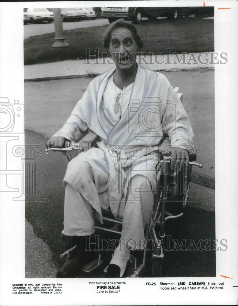 1977 Press Photo Sid Caesar in Fire Sale - cvp07526 - Historic Images