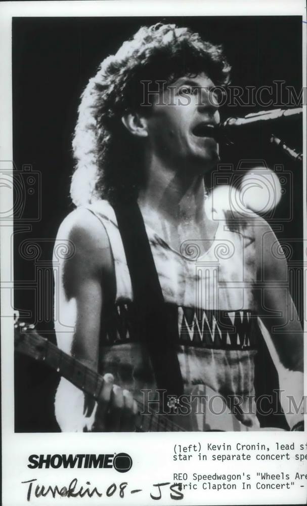 1986 Press Photo Kevin Cronin Lead Singer REO Speedwagon - cvp01855 - Historic Images