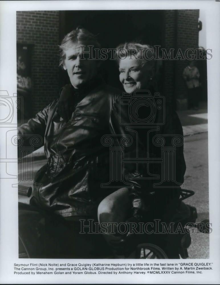 1987 Press Photo Nick Nolte &amp; Katherine Hepburn in Grace Quigley - cvp12775 - Historic Images