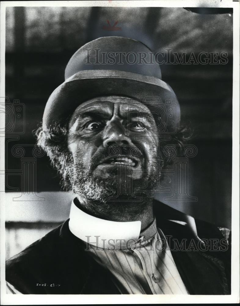 1972 Press Photo Ernest Borgnine in The Revengers - cvp00519 - Historic Images