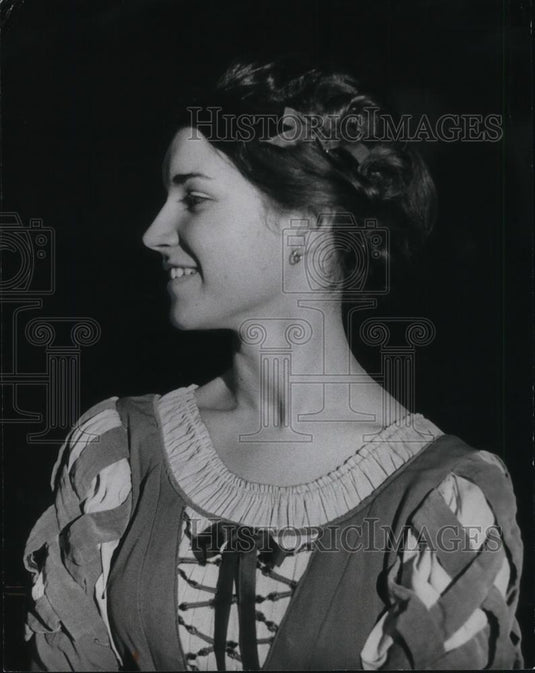 1976 Press Photo Elizabeth Haberer - cvp17809 - Historic Images