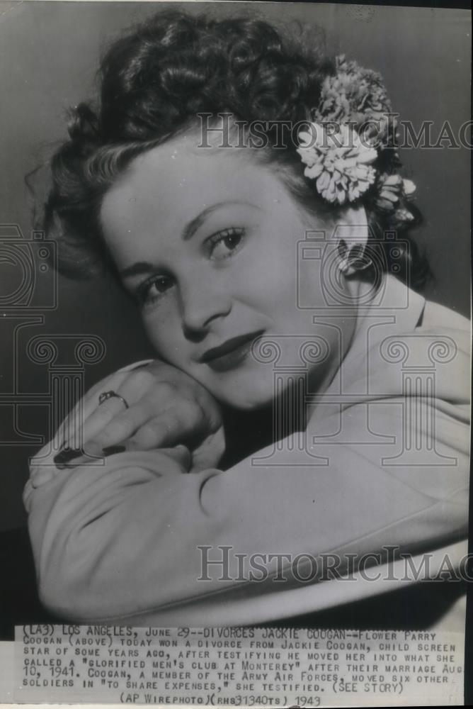1943 Press Photo Mrs Jackie Coogan - cvp02433 - Historic Images