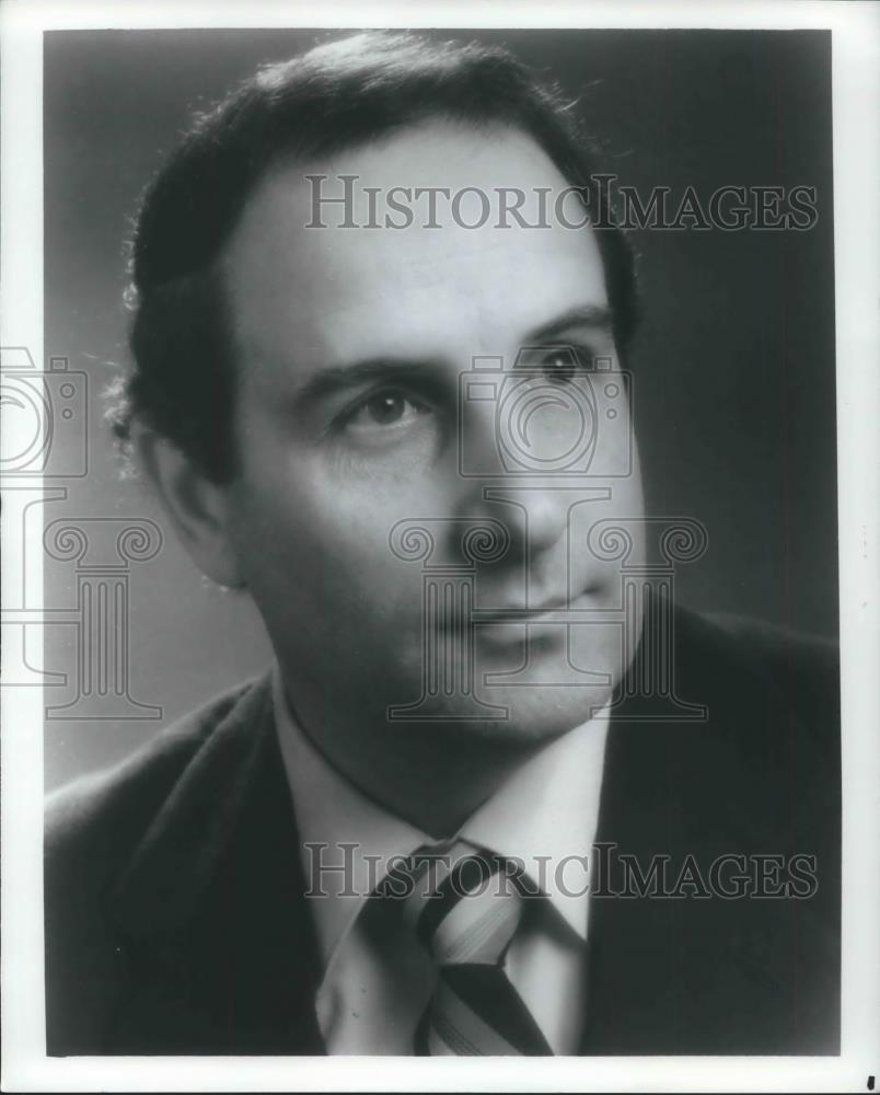 1987 Press Photo Lando Bartolini Operatic Tenor Metropolitan Opera Singer - Historic Images