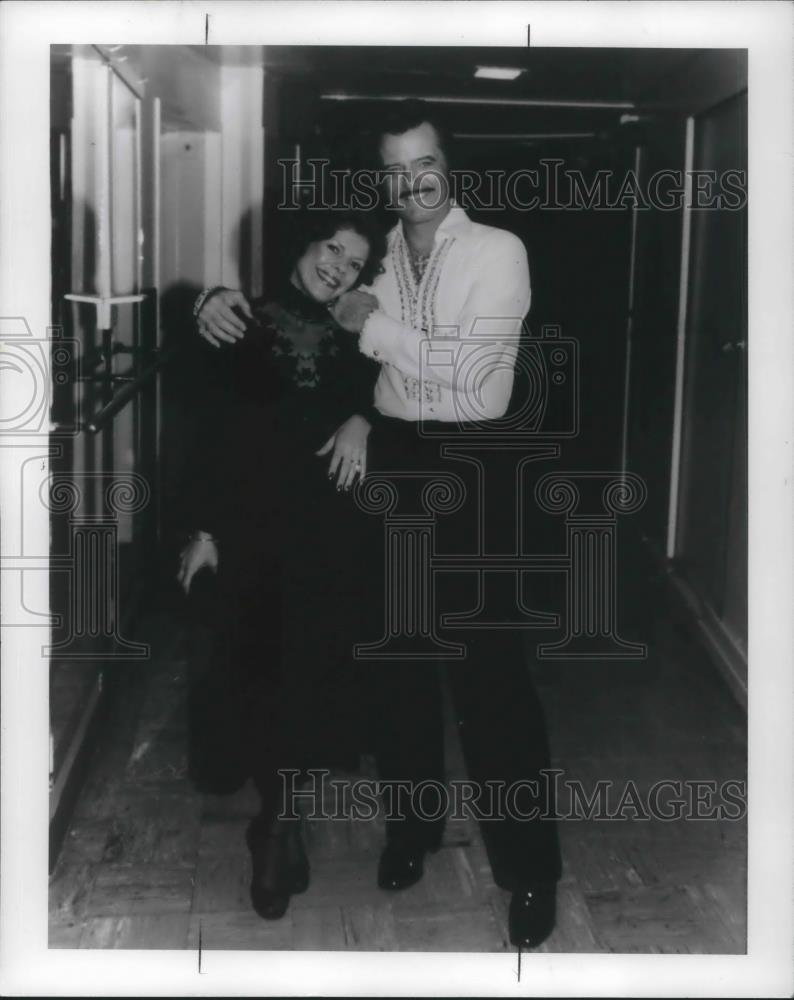 1983 Press Photo Robert Goulet Actor Singer Entertainer - cvp13410 - Historic Images