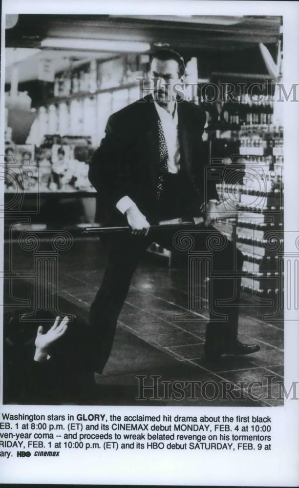 1991 Press Photo Steven Segal in Hard to Kill - cvp08802 - Historic Images