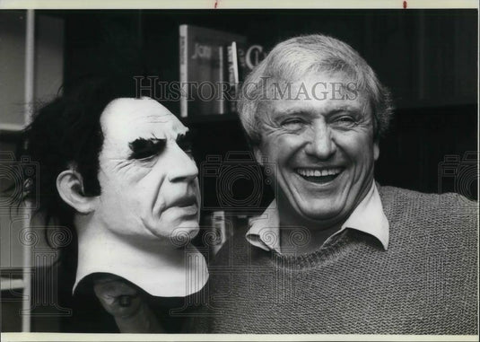 1982 Press Photo Merv Griffin - cvp17946 - Historic Images