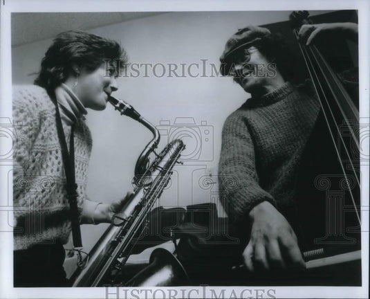 Press Photo Merryl Goldberg in Jumpin Right in the Garden of Eden - cvp19964 - Historic Images