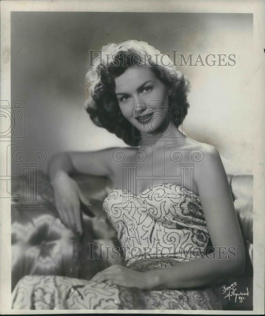 1953 Press Photo Bethe Douglas Pop Singer - cvp03754 - Historic Images