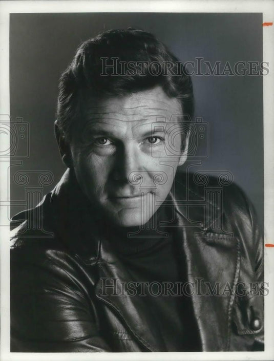 1976 Press Photo Steve Forrest star of S.W.A.T. TV Series - cvp14448 - Historic Images