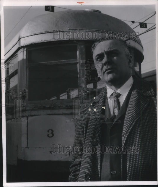 1964 Press Photo Harry Christiansen Ohio Transit Trolly Expert - cvp07308 - Historic Images