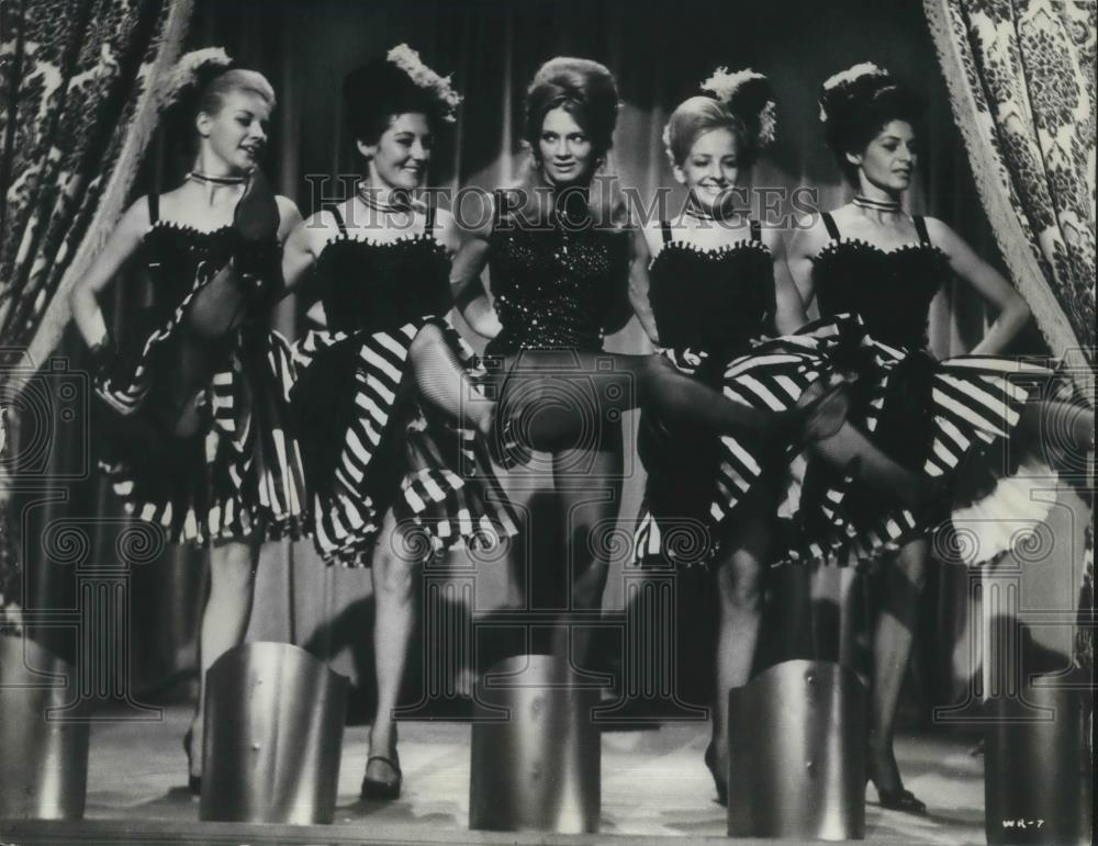 1969 Press Photo Angie Dickenson in Young Billie Young - cvp03079 - Historic Images