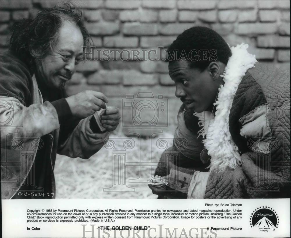 1986 Press Photo Eddie Murphy & Victor Wong in The Golden Child - cvp19965 - Historic Images