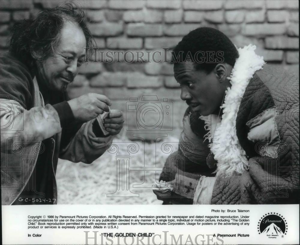 1986 Press Photo Eddie Murphy & Victor Wong in The Golden Child - cvp19965 - Historic Images