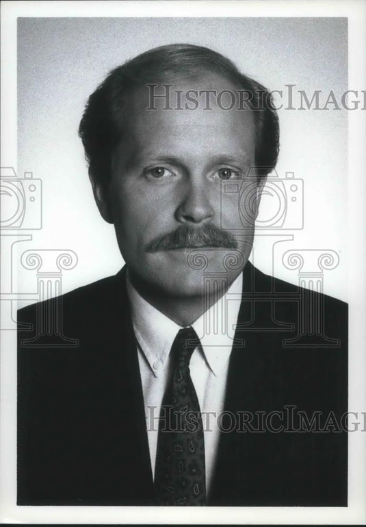 Press Photo Jack Marschall Weekend News Anchor WUAB 43 Cleveland - cvp11329 - Historic Images
