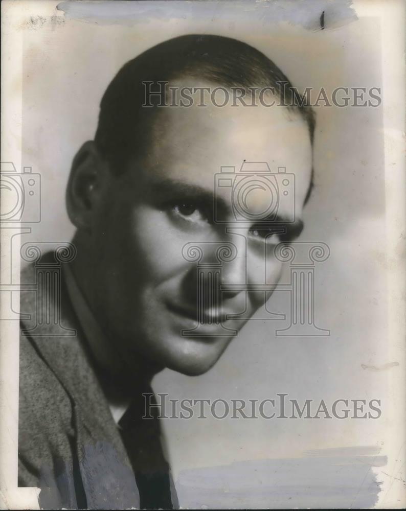 1947 Press Photo Sir John Gielgud stars in The Importance of Being Earnest - Historic Images