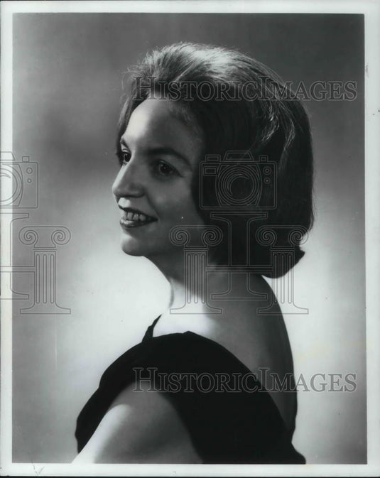 1971 Press Photo Marcellene Hawk Pianist - cvp16082 - Historic Images