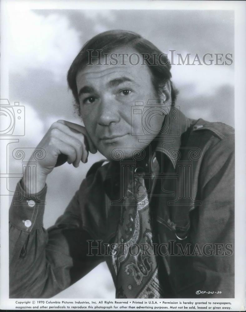 1971 Press Photo John Colicos in Doctors Wives - cvp02500 - Historic Images