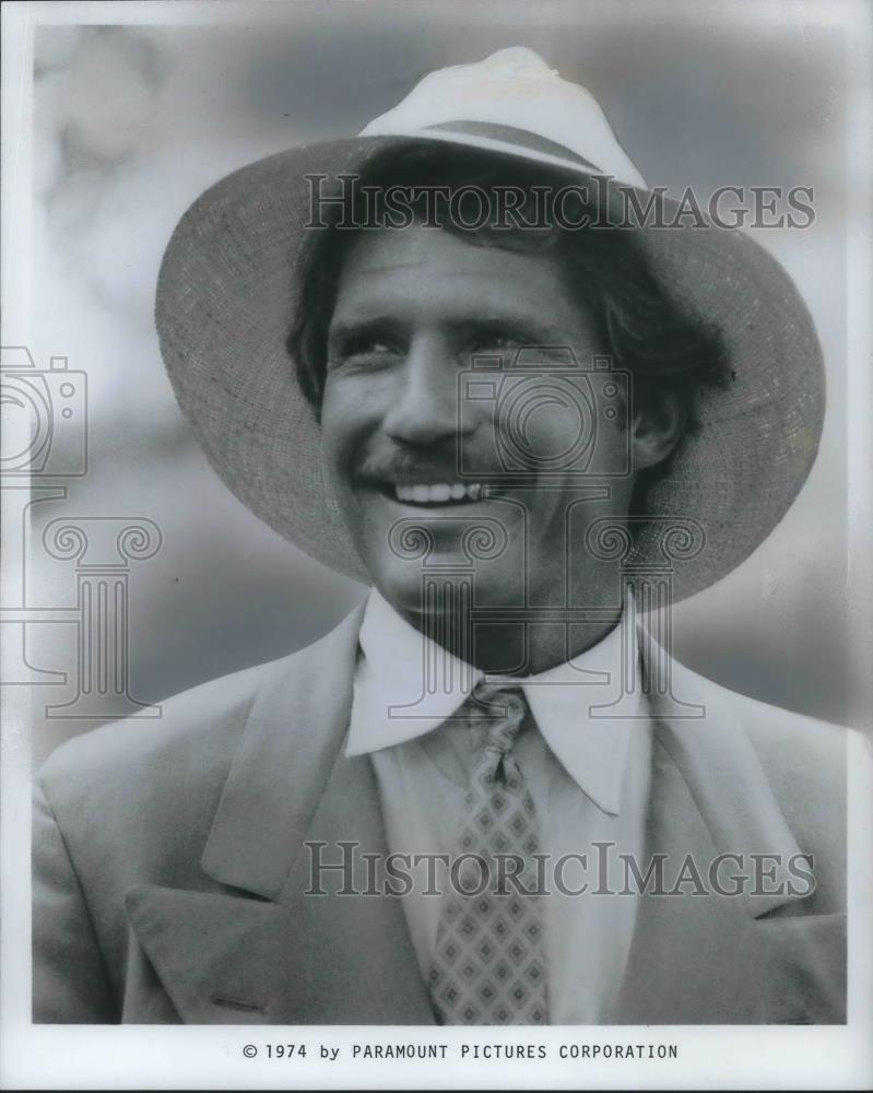 1974 Press Photo Chris Connelly on Paper Moon - cvp05679 - Historic Images