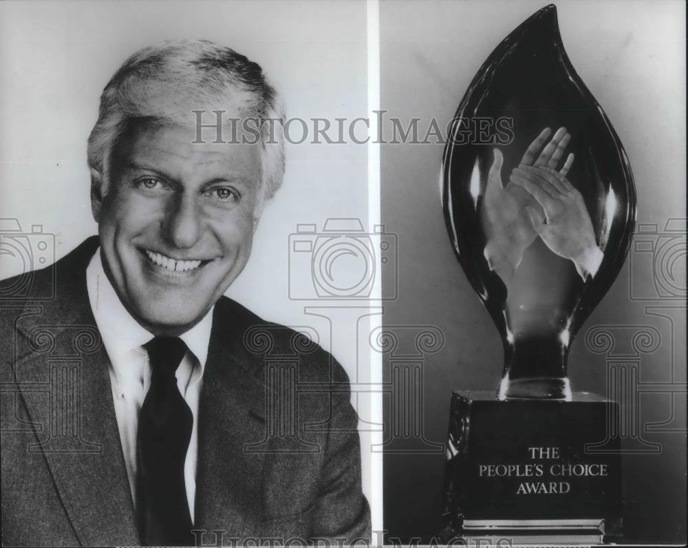 1987 Press Photo Dick Van Dyke on The 13th Annual People's Choice Awards - Historic Images