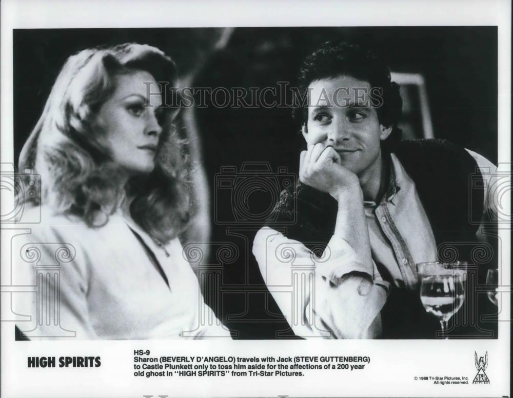 1989 Press Photo Beverly D&#39;Angelo and Steve Guttenberg in High Spirits - Historic Images
