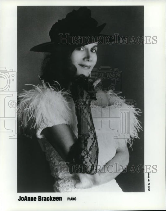 1998 Press Photo JoAnne Brackeen Jazz Pianist - cvp00016 - Historic Images