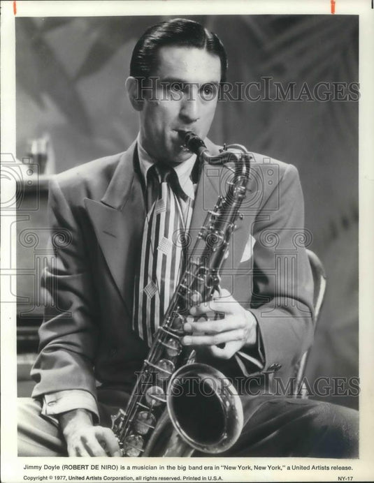 1977 Press Photo Robert De Niro in New York, New York - cvp04145 - Historic Images