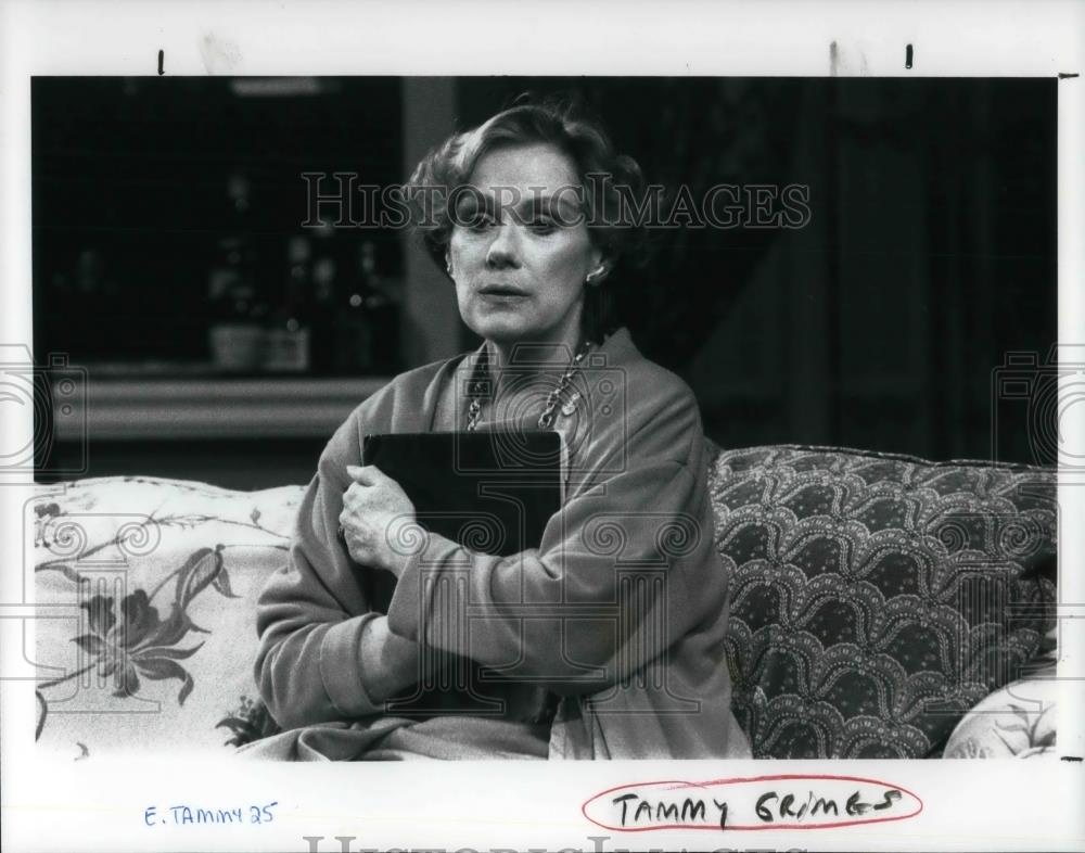 1990 Press Photo Tammy Grimes stars in The Cocktail Hour play - cvp16749 - Historic Images