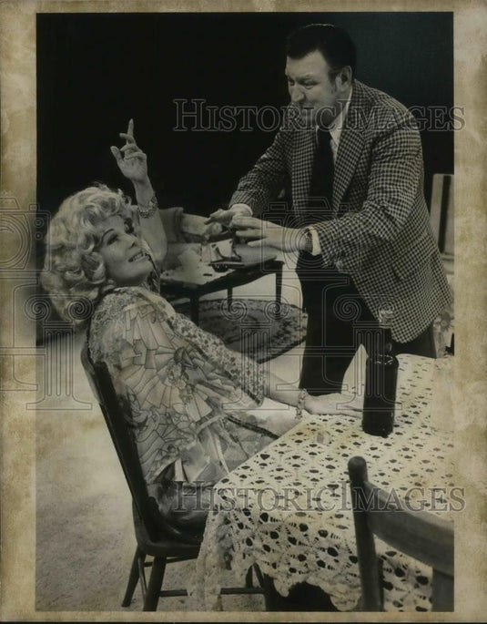 1977 Press Photo Nanette Fabray & Wally Engelhardt in Last of the Red Hot Lovers - Historic Images