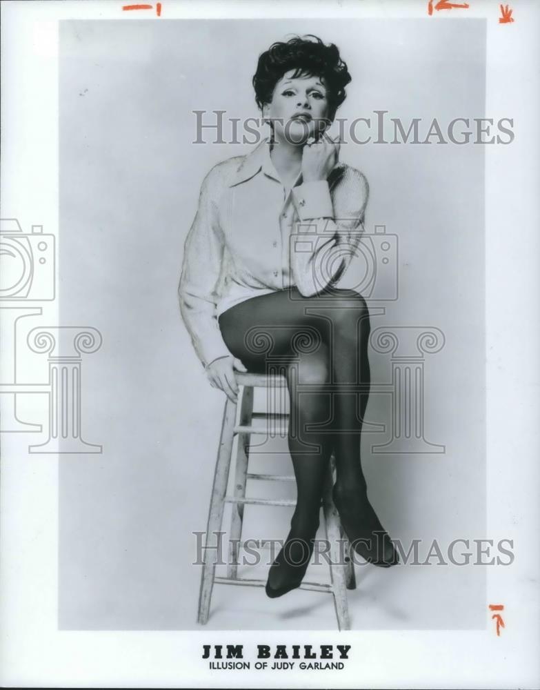 1981 Press Photo Jim Bailey Singer Impersonator as Judy Garland - Historic Images