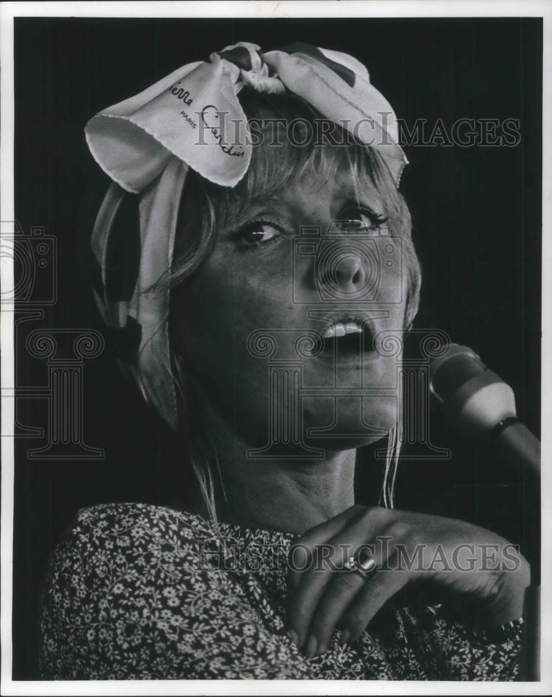 1971 Press Photo Petula Clark Singer - cvp05619 - Historic Images