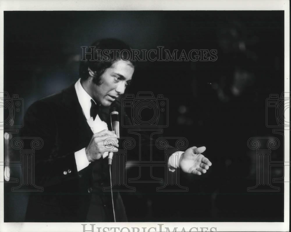 1973 Press Photo Paul Anka Pop Jazz Singer Songwriter Musician - cvp03481 - Historic Images