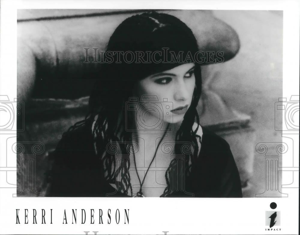 1992 Press Photo Kerri Anderson Singer Guitarist - cvp08100 - Historic Images